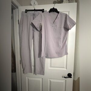 Mandela, scrubs, cool, lavender size medium top size large bottom slim